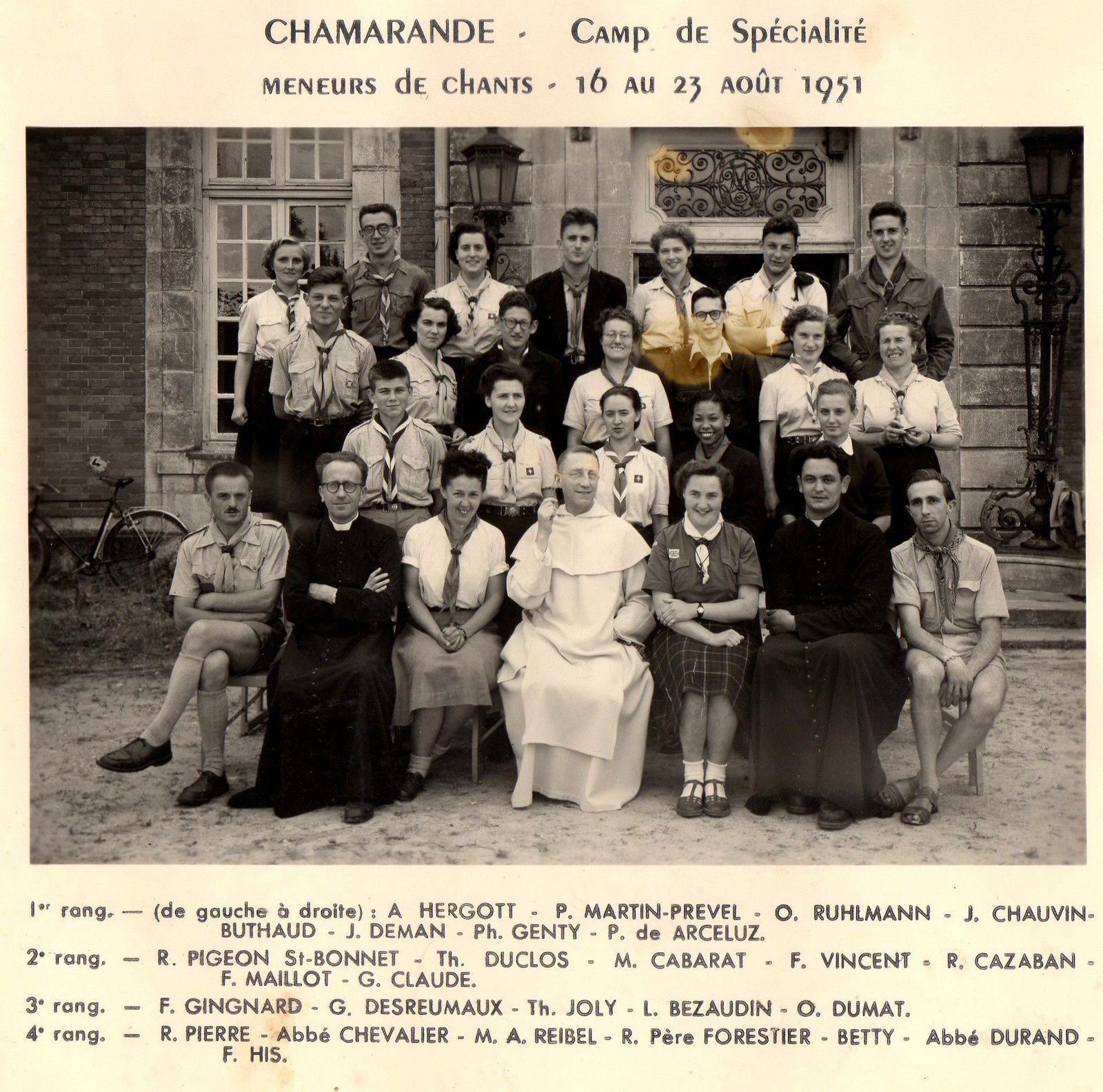 Premier stage de direction chorale pour Pierre, second en haut à gauche