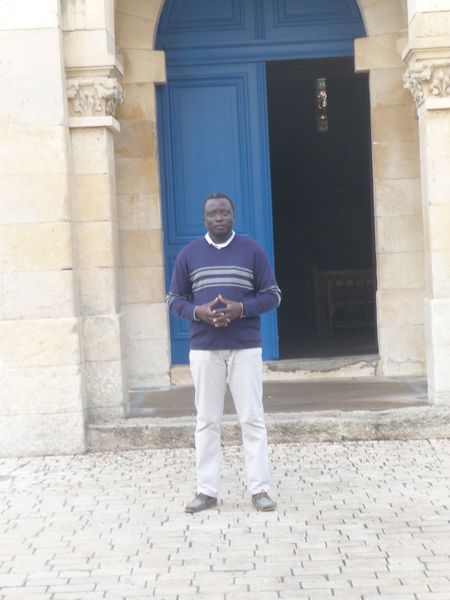 Le nouveau curé de La Tremblade, Camille Coly originaire d