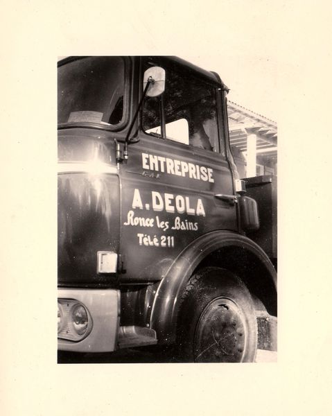 Un véhicule des années 50.