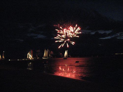 Feu d'artifice sur les vieux gréments