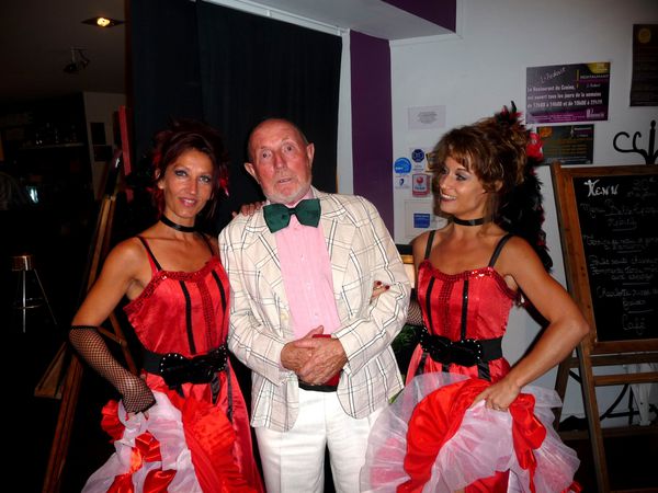 Michel Buraud joliment entouré