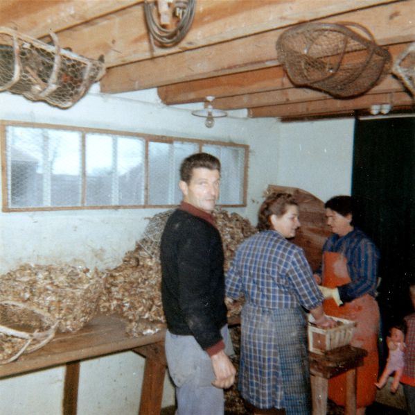 q De gauche à droite, Mr yves rousseleau et son épouse,